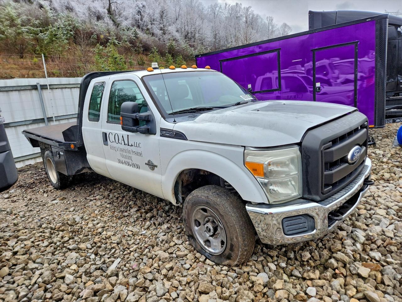 2011 Ford F250 Flatbed Truck - Фото 4