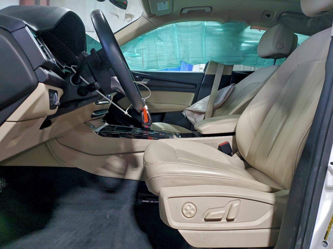 2022 Audi Q5 Premium 45 - Фото 7