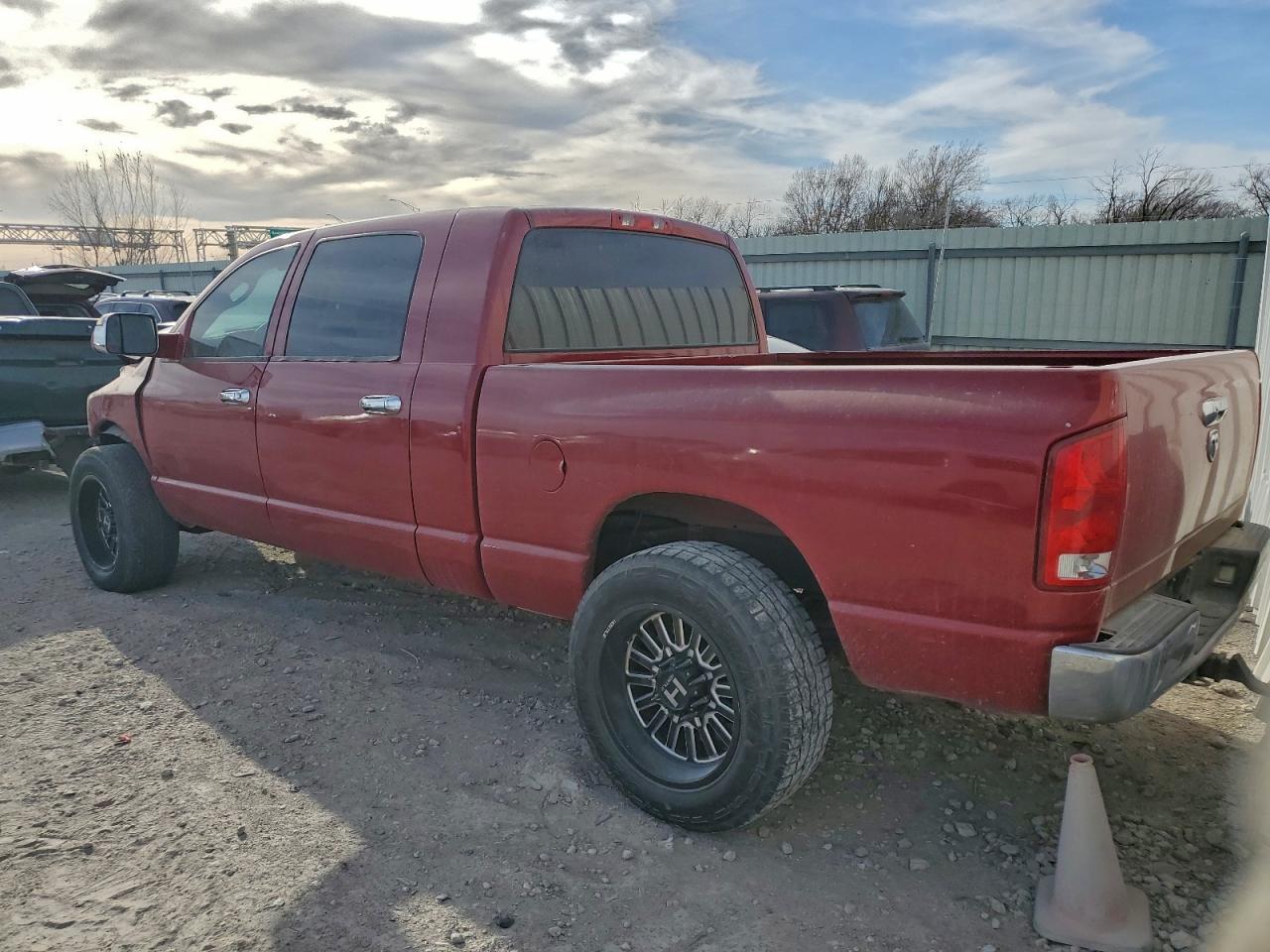 2006 Dodge Ram 1500 - Фото 2