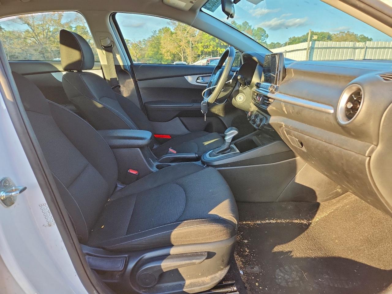2024 Kia Forte Lx - Image 7