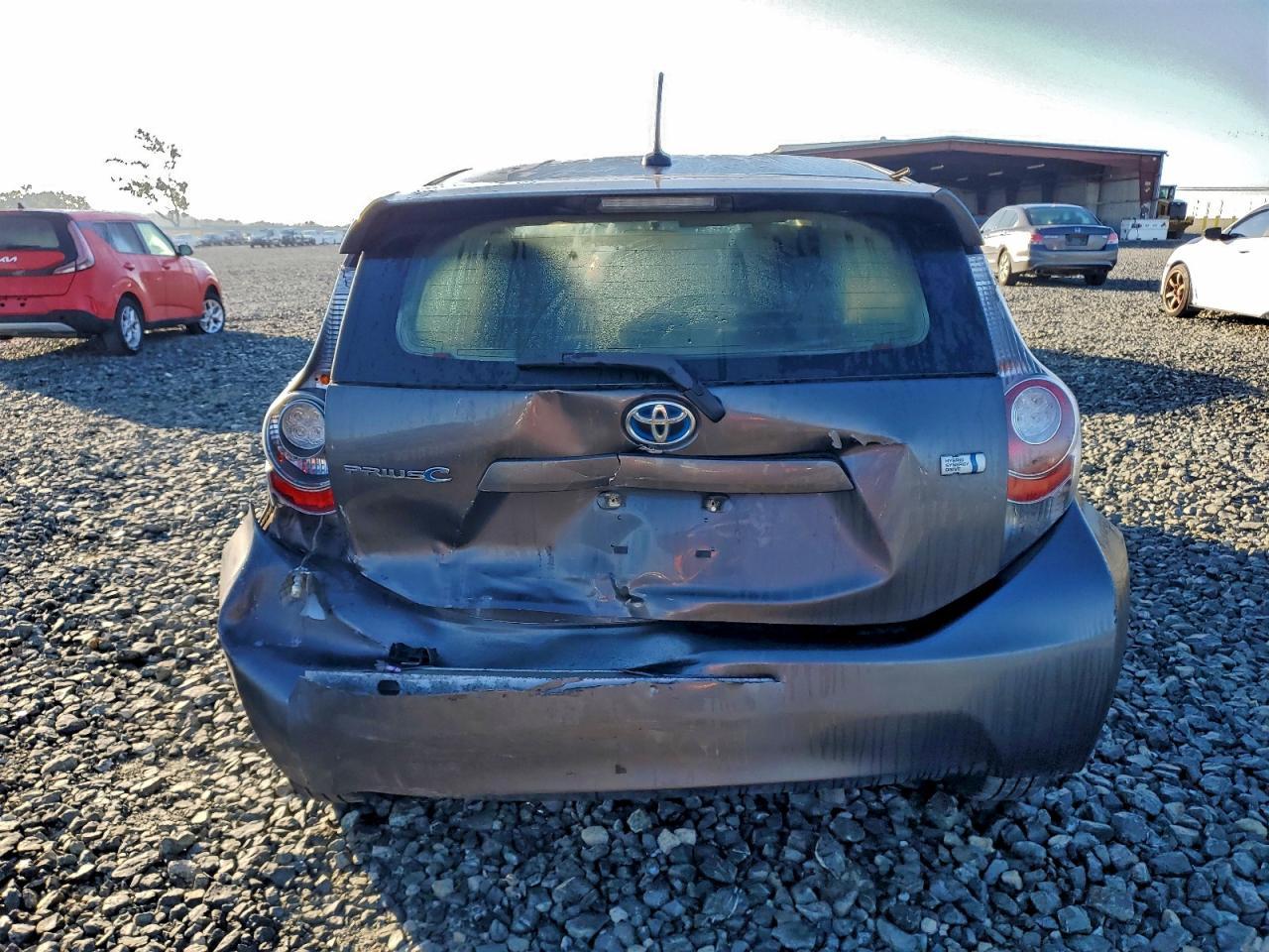 2012 Toyota Prius C - Фото 6