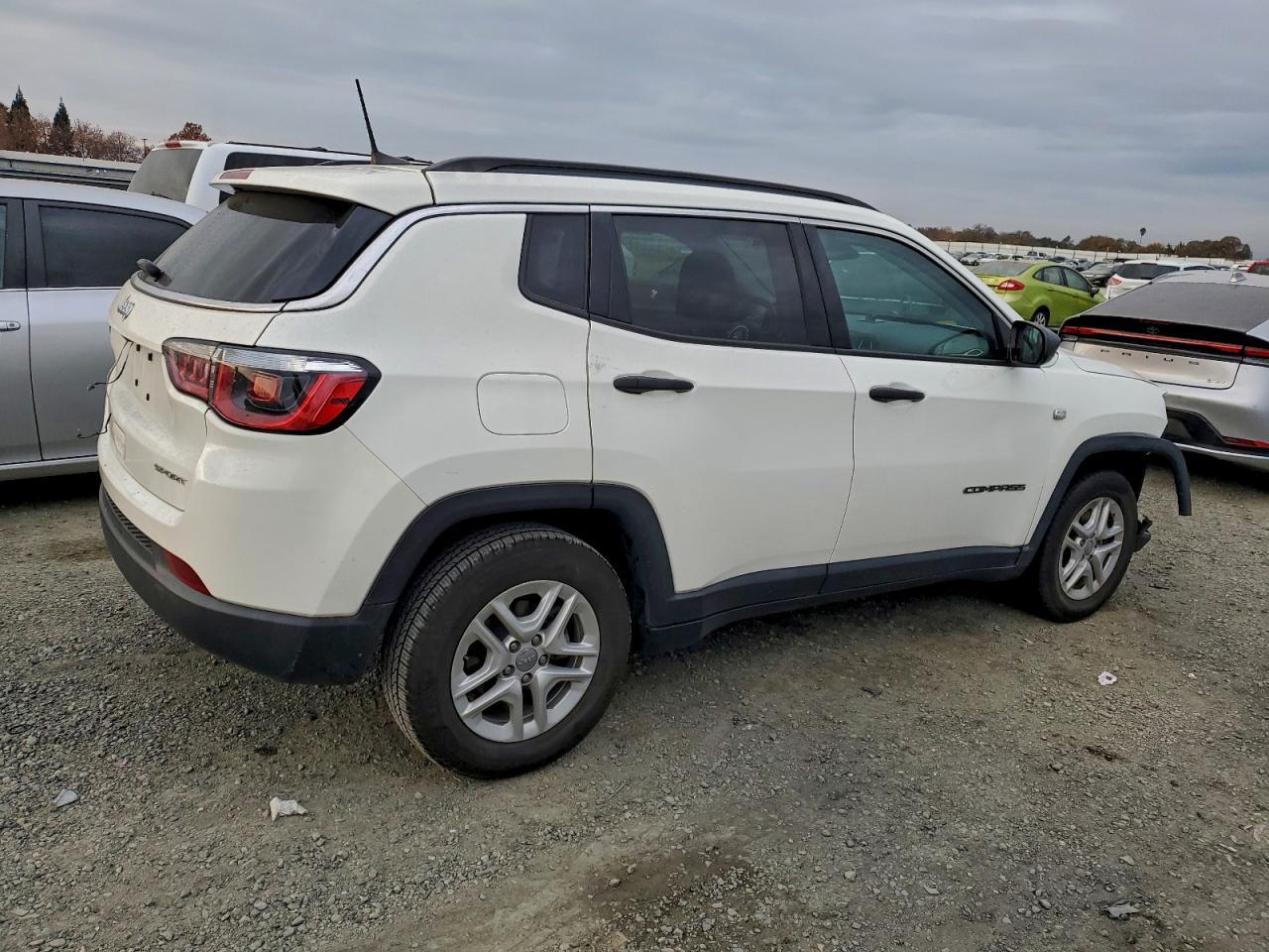 2019 Jeep Compass Sport - Image 3