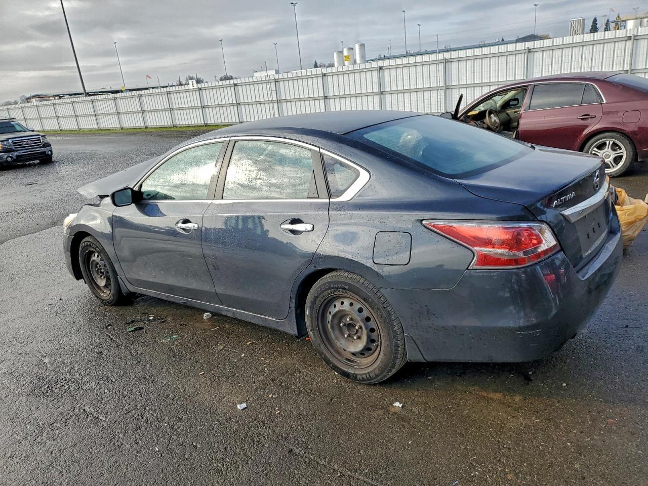 2014 Nissan Altima 2.5 - Image 2