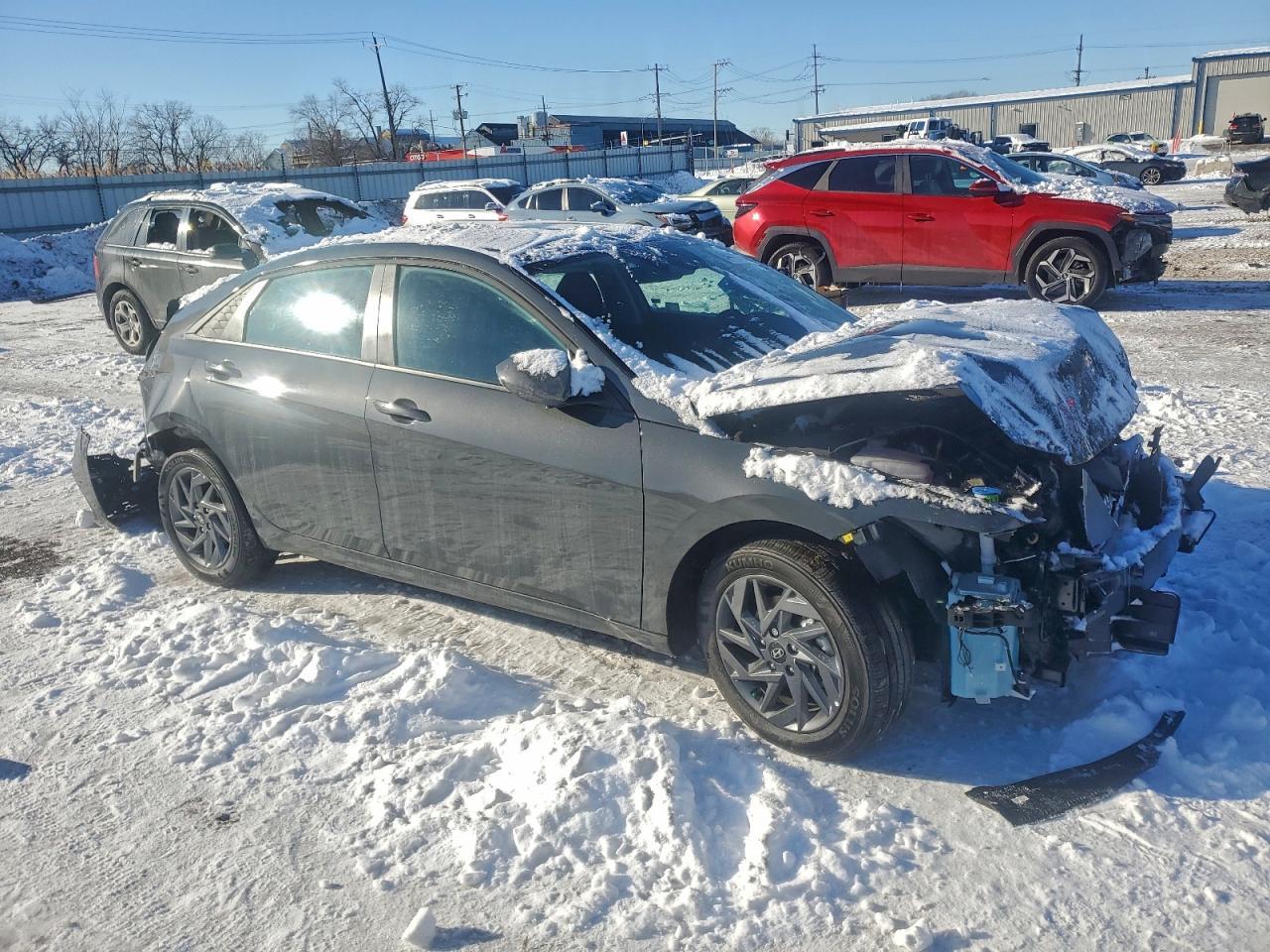2025 Hyundai Elantra Hybrid - Image 4