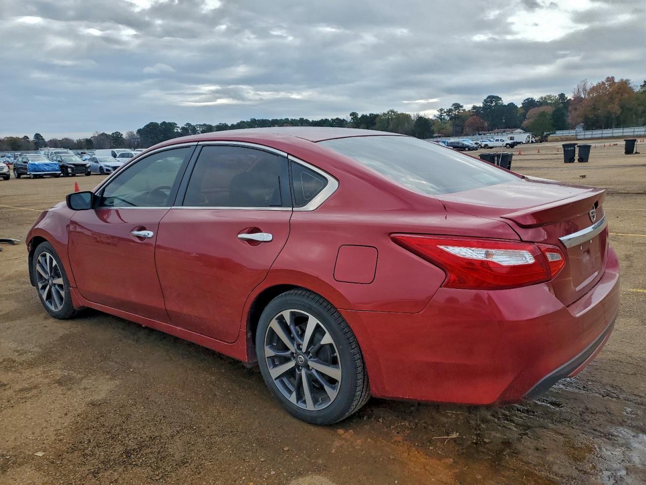 2016 Nissan Altima 2.5 - Image 2