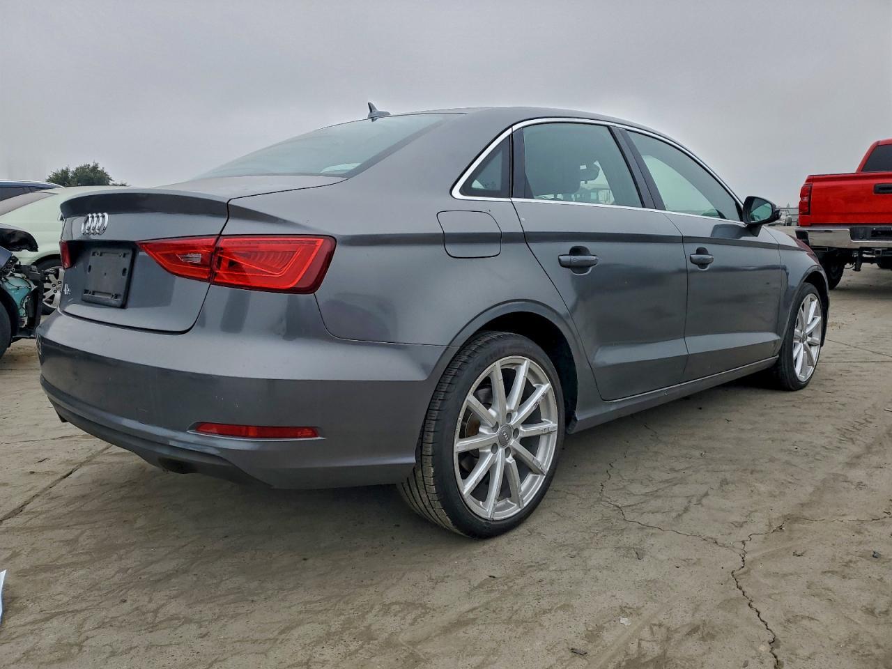 2015 Audi A3 Premium - Фото 3