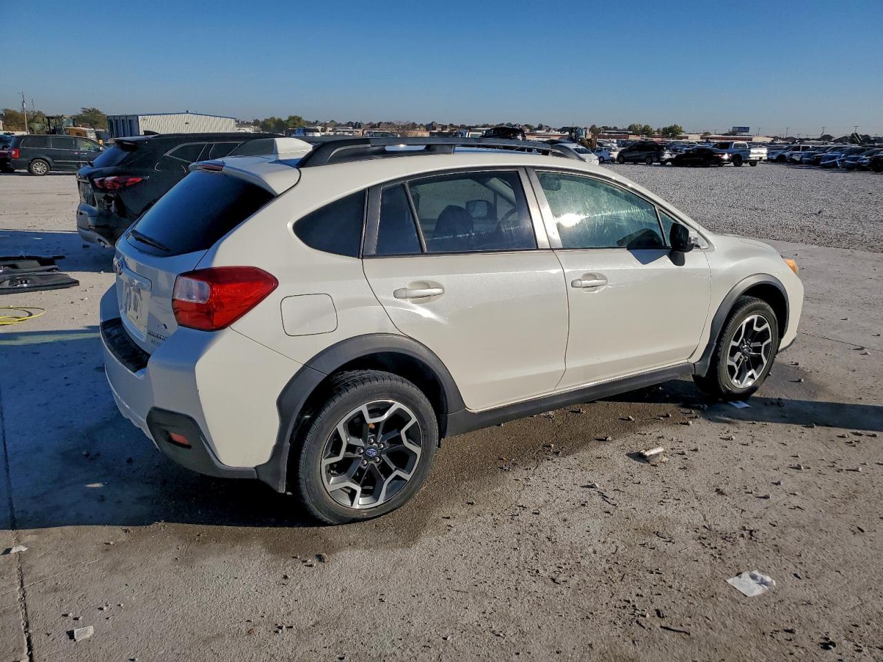 2017 Subaru Crosstrek Limited - Image 3