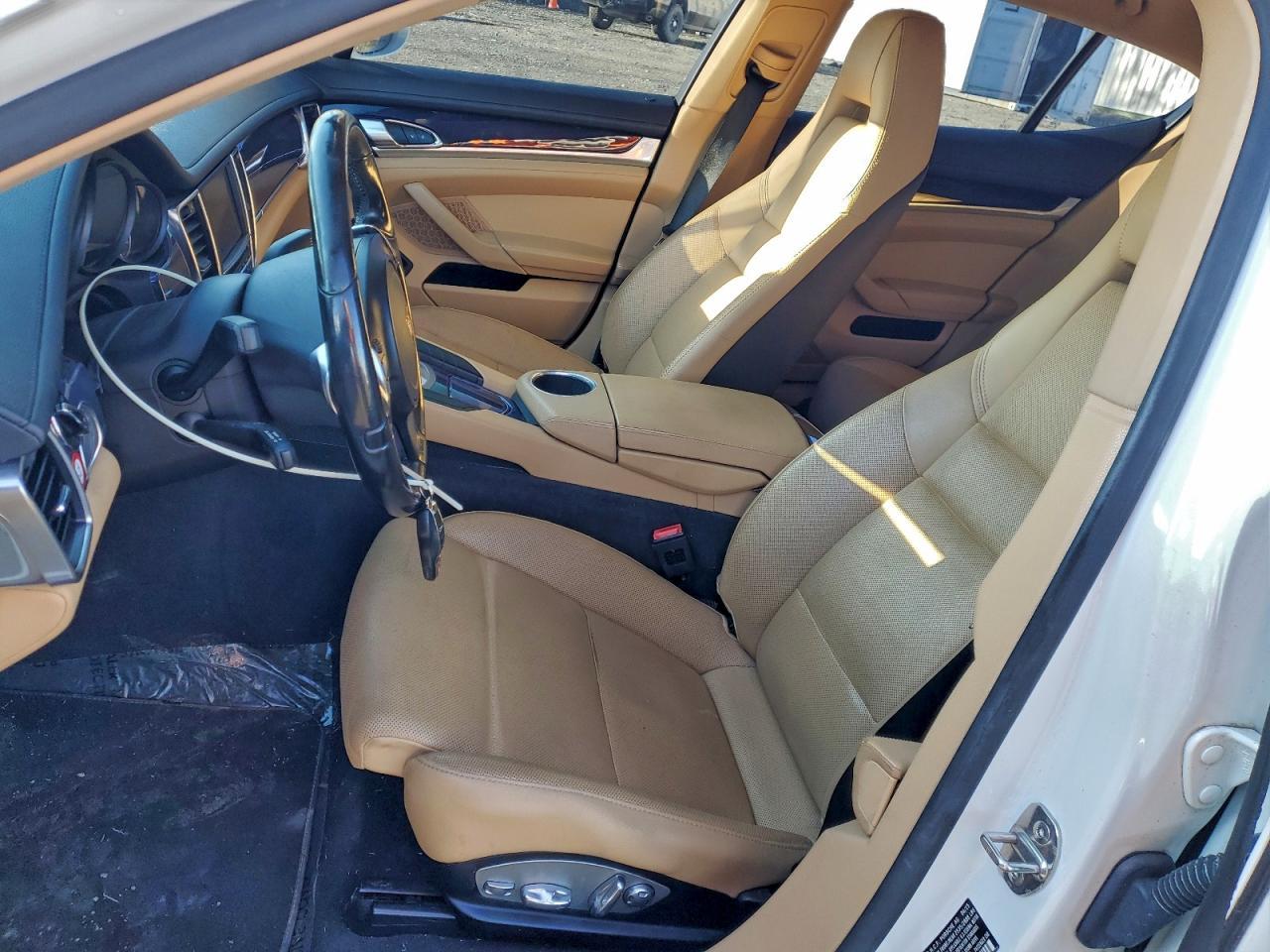 2015 Porsche Panamera 2 - Фото 7