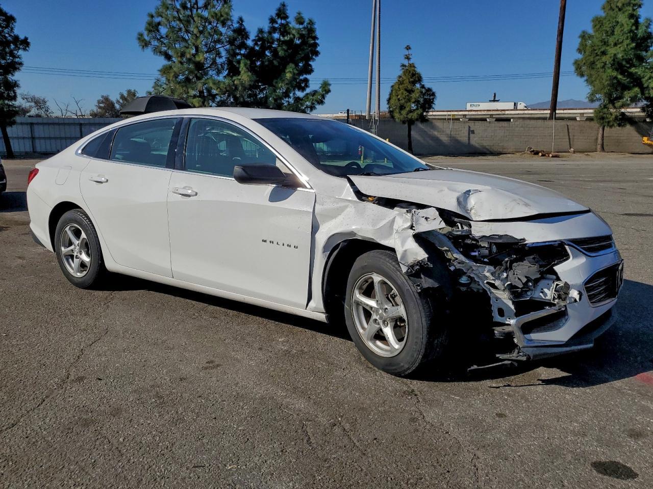 2018 Chevrolet Malibu Ls - Фото 4