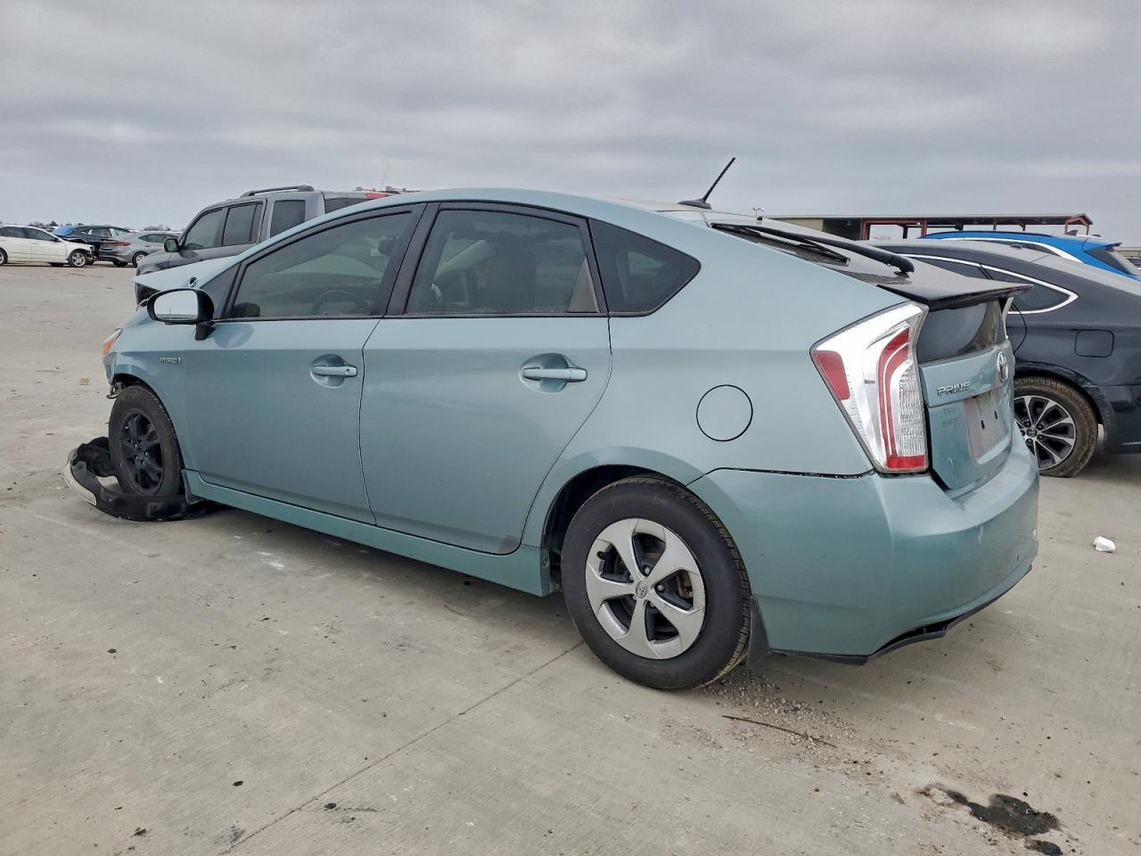 2015 Toyota Prius - Image 2