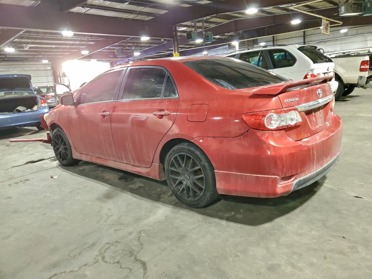 2013 Toyota Corolla Base - Фото 2