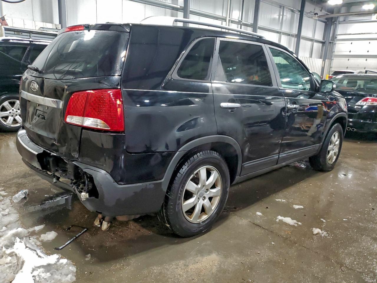 2012 Kia Sorento Lx - Image 3