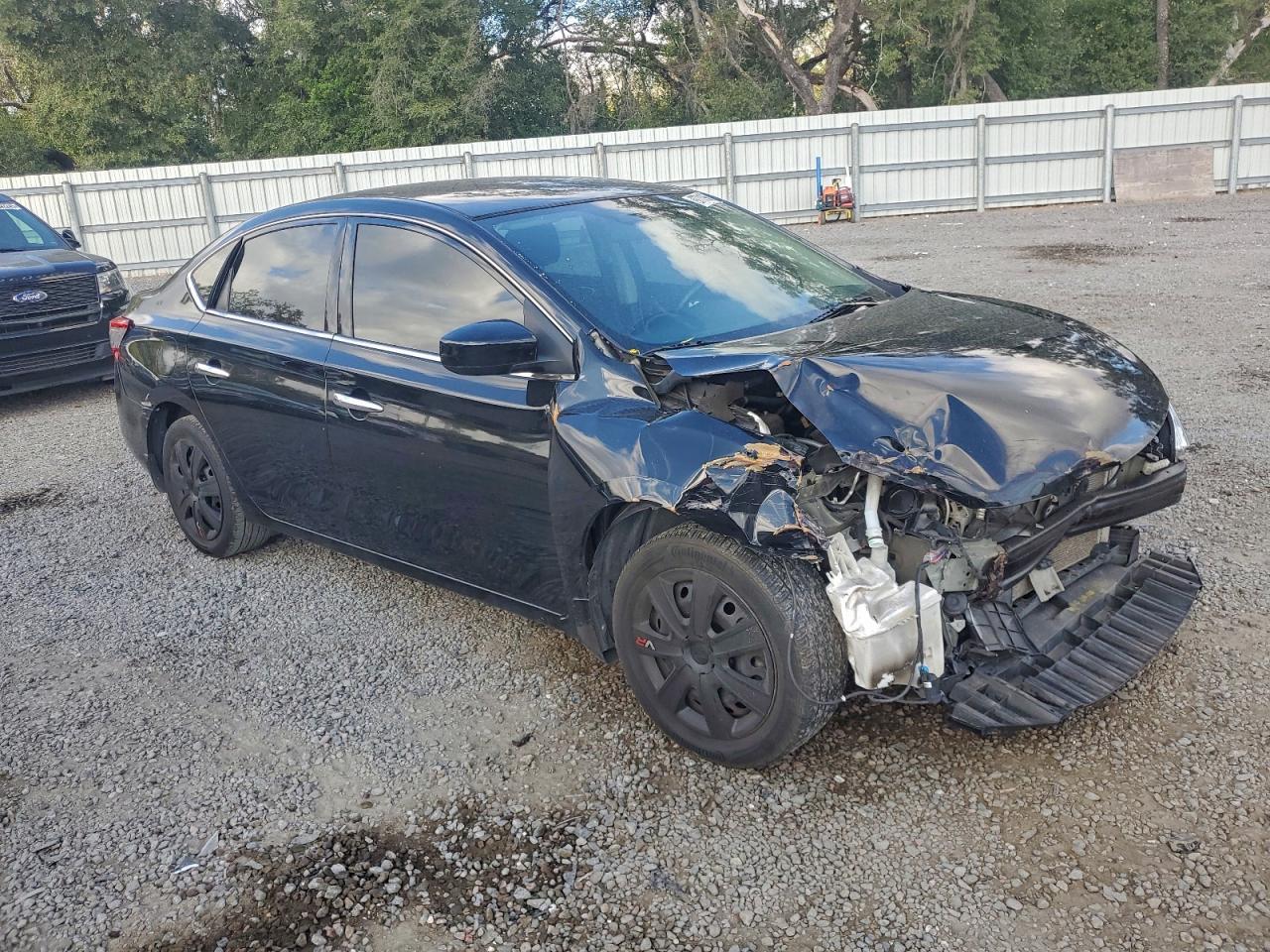 2015 Nissan Sentra S - Фото 4