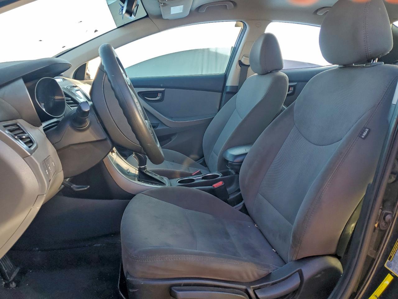 2016 Hyundai Elantra Se - Фото 7