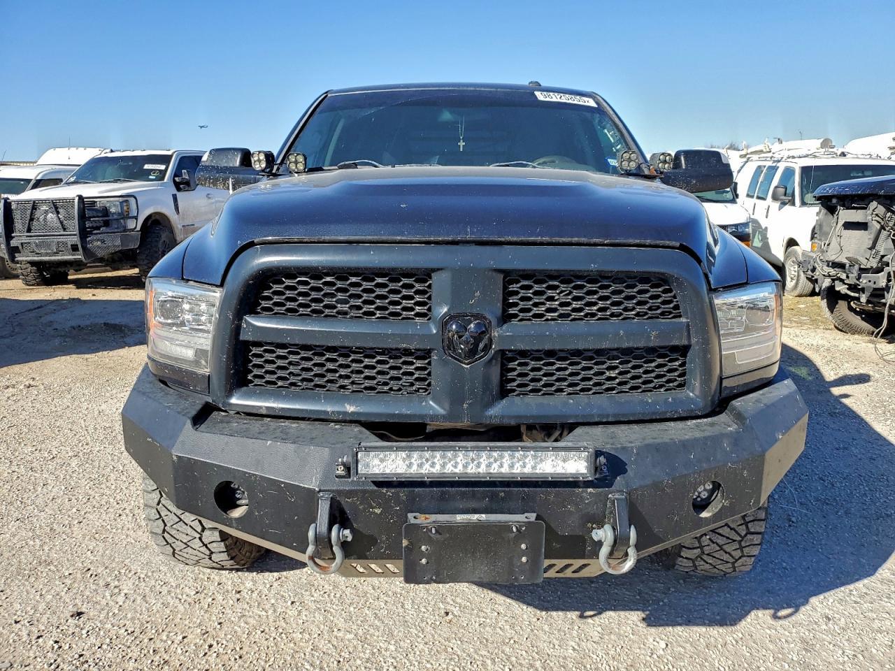 2016 Ram 2500 St - Image 5