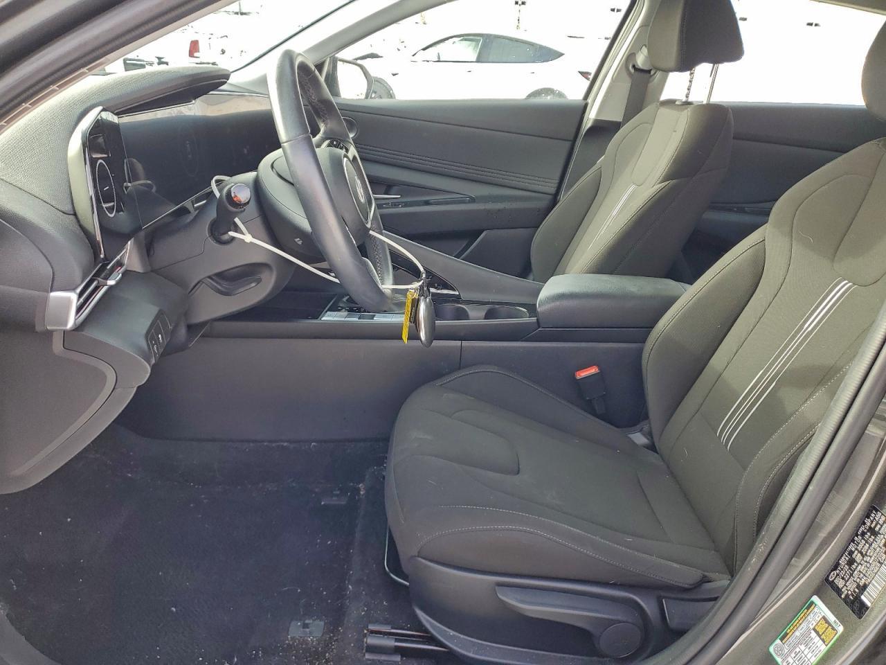 2024 Hyundai Elantra Sel - Image 7