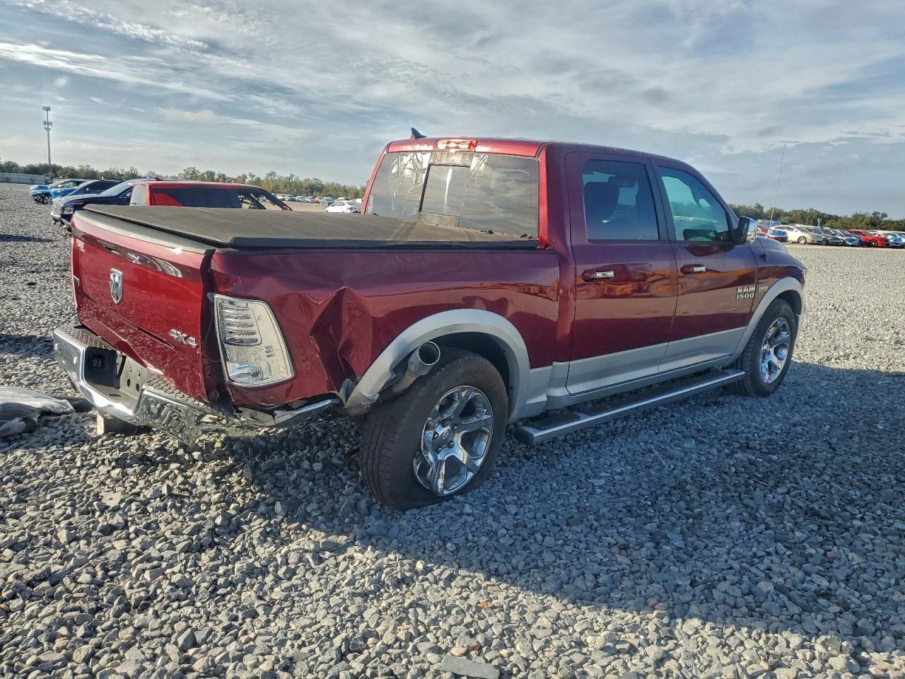 2016 Ram 1500 Laramie - Фото 3