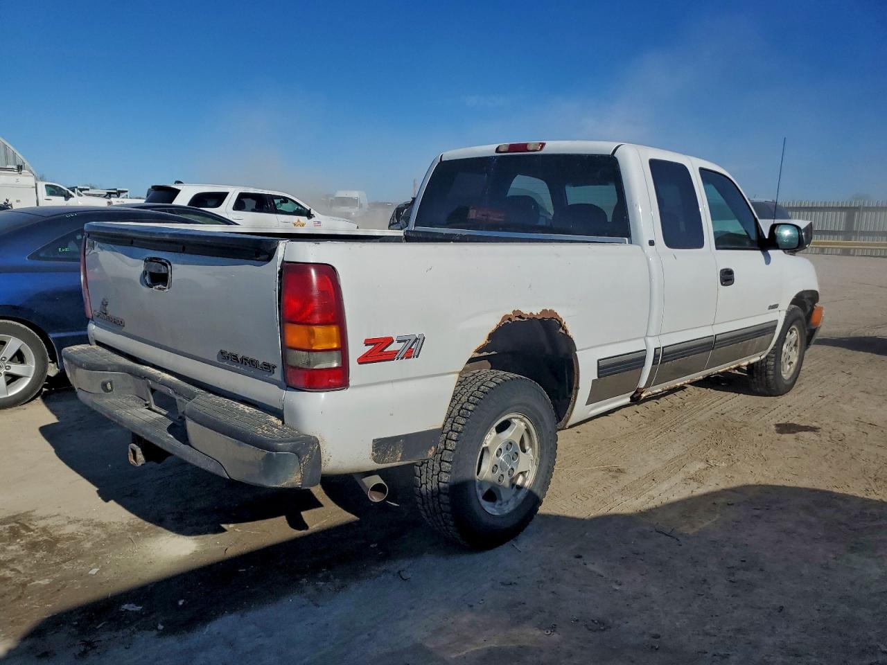 2000 Chevrolet Silverado K1500 - Фото 3