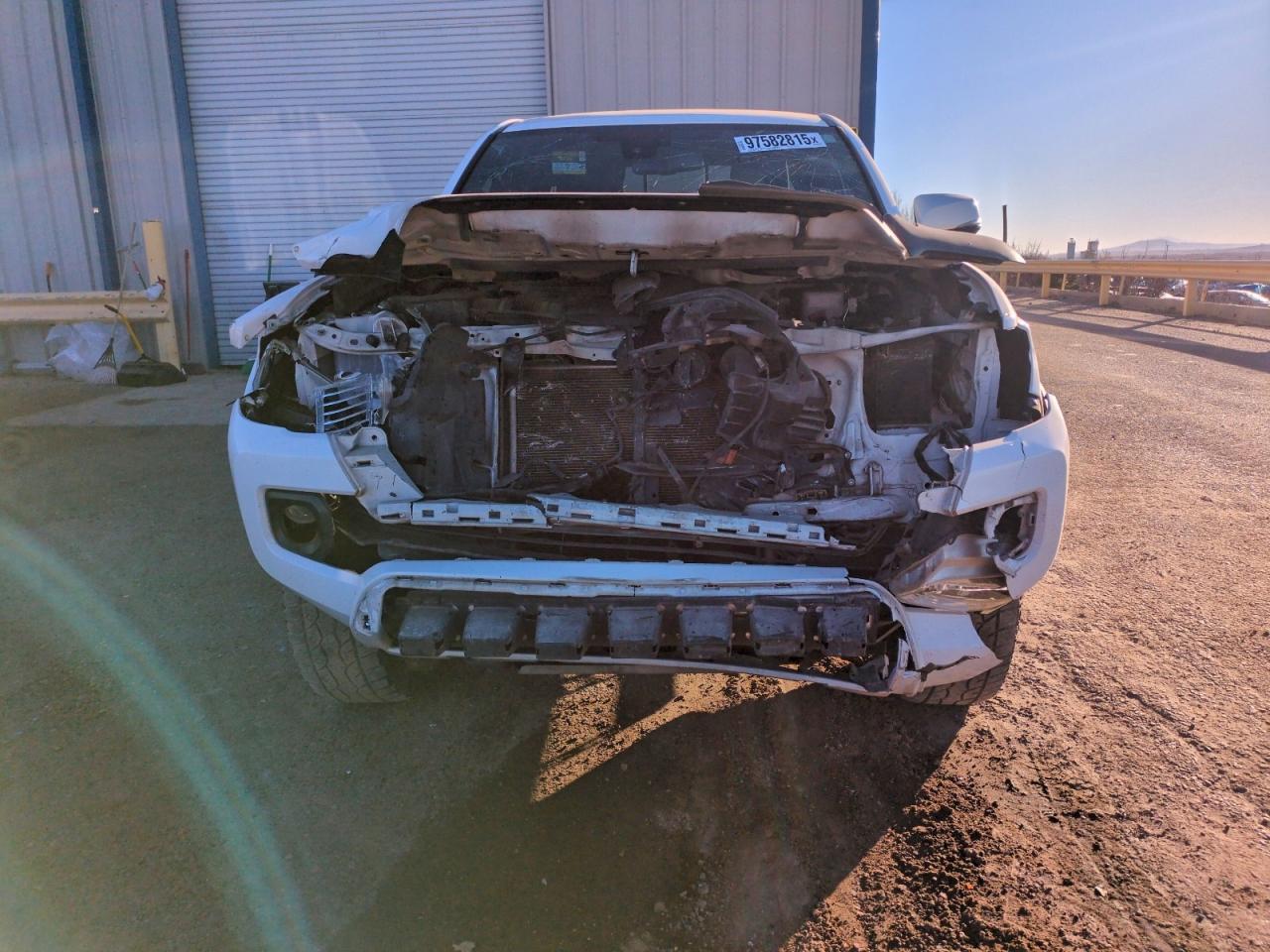 2020 Toyota Tacoma Double Cab - Image 5