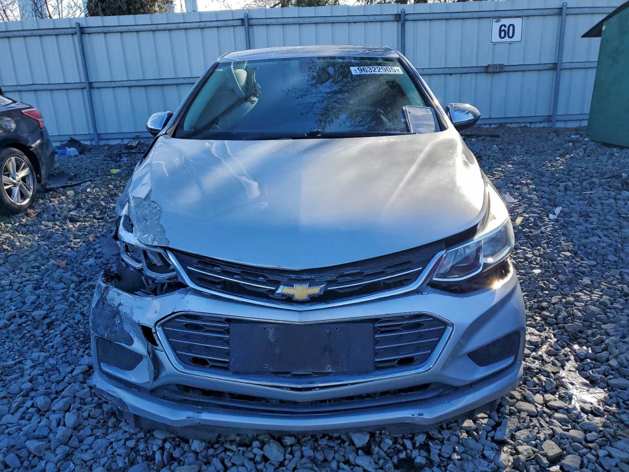2017 Chevrolet Cruze Ls - Image 5