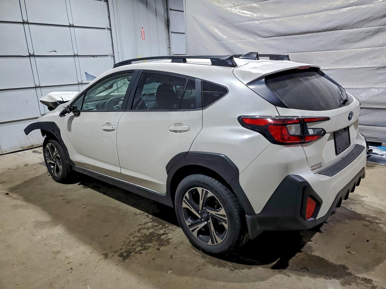 2025 Subaru Crosstrek Premium - Фото 2