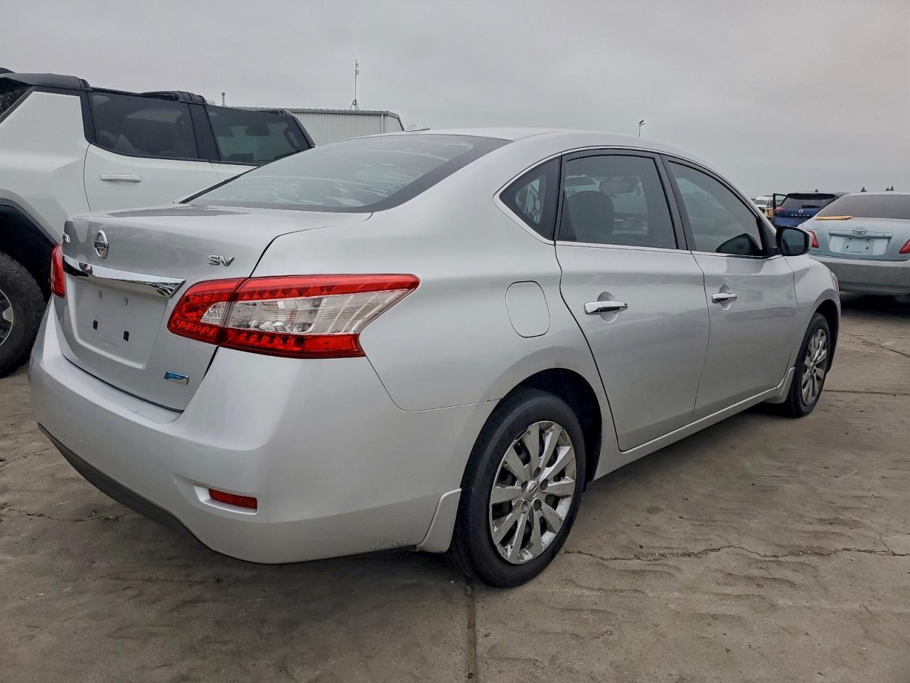 2013 Nissan Sentra S - Image 3