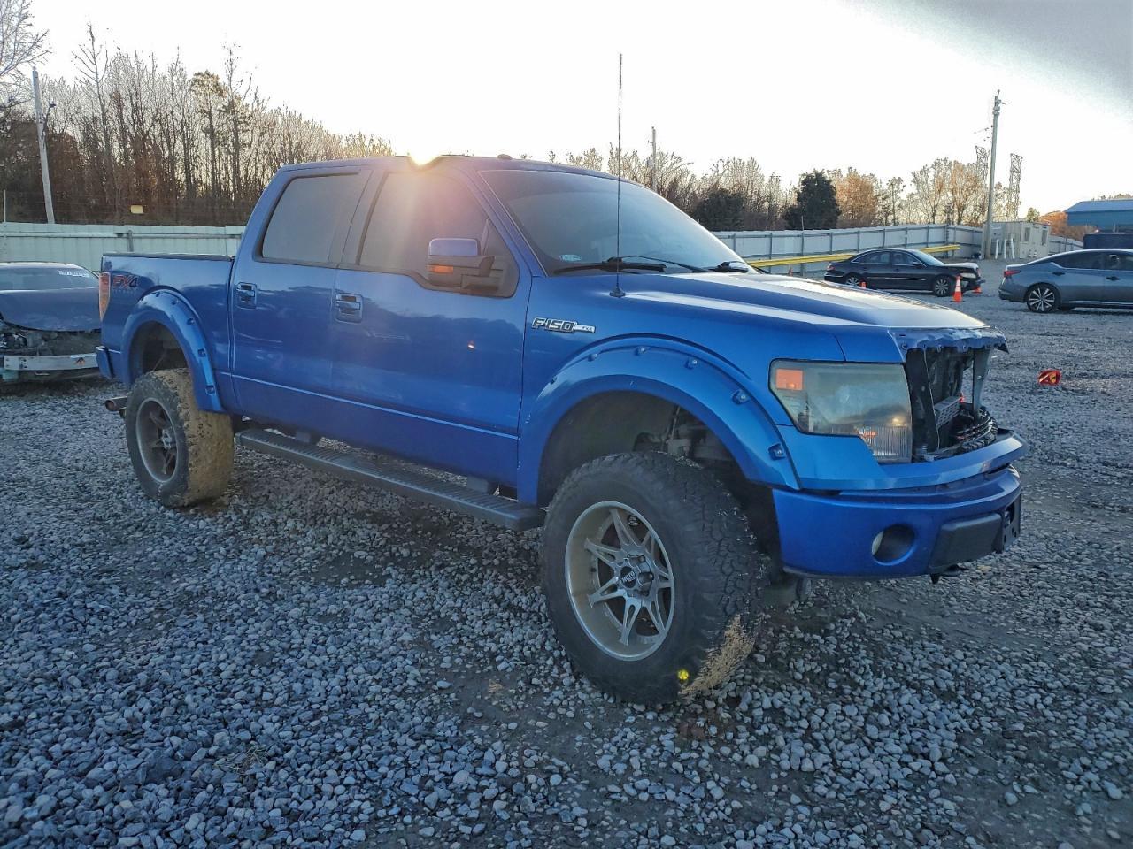 2013 Ford F150 - Фото 4