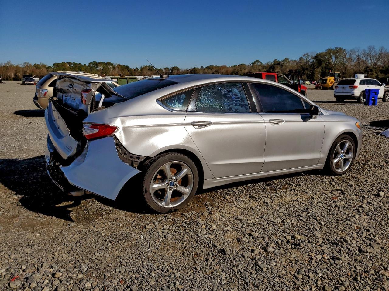 2013 Ford Fusion Se - Фото 3