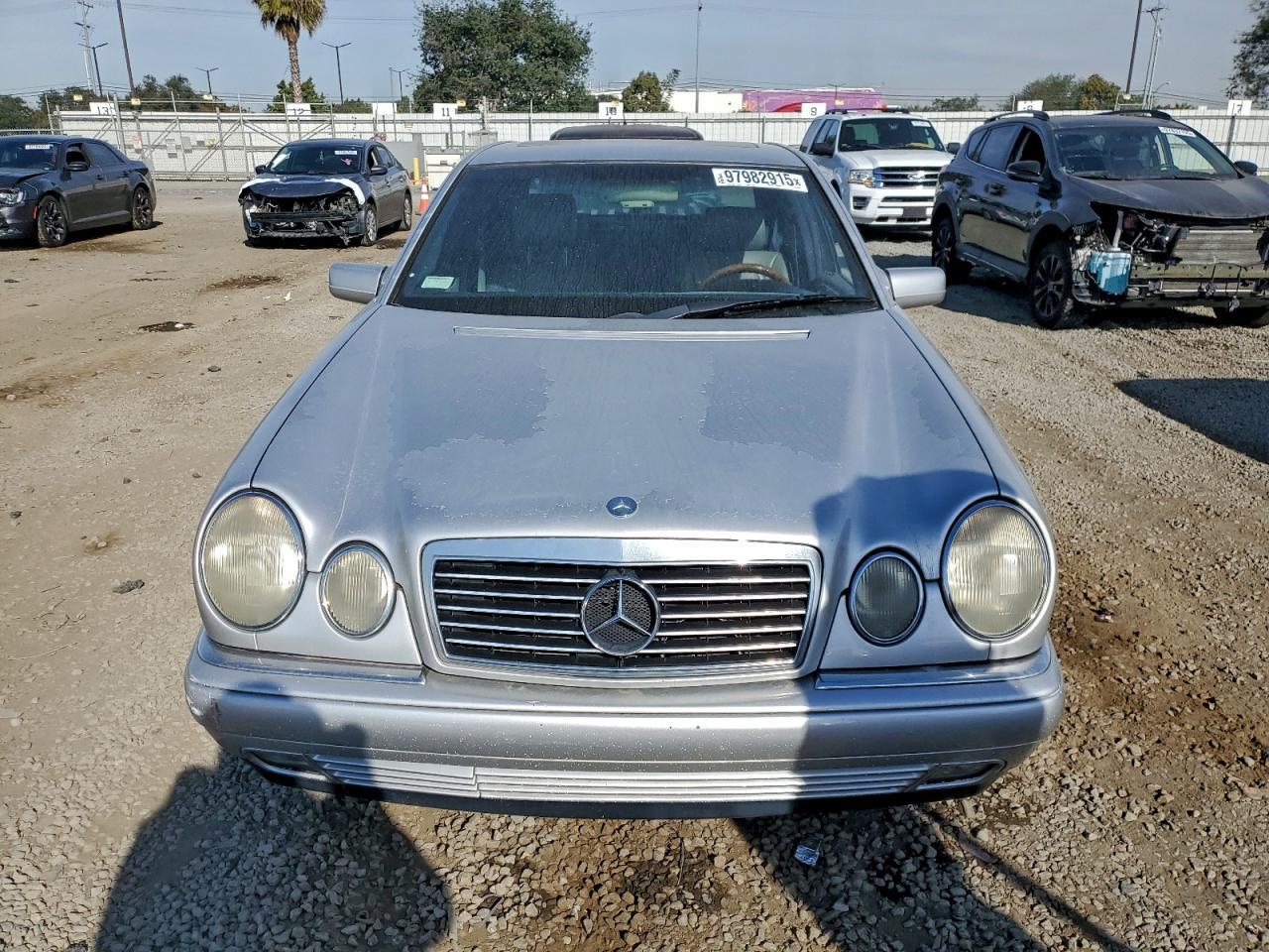 1997 Mercedes-Benz E 320 - Фото 5