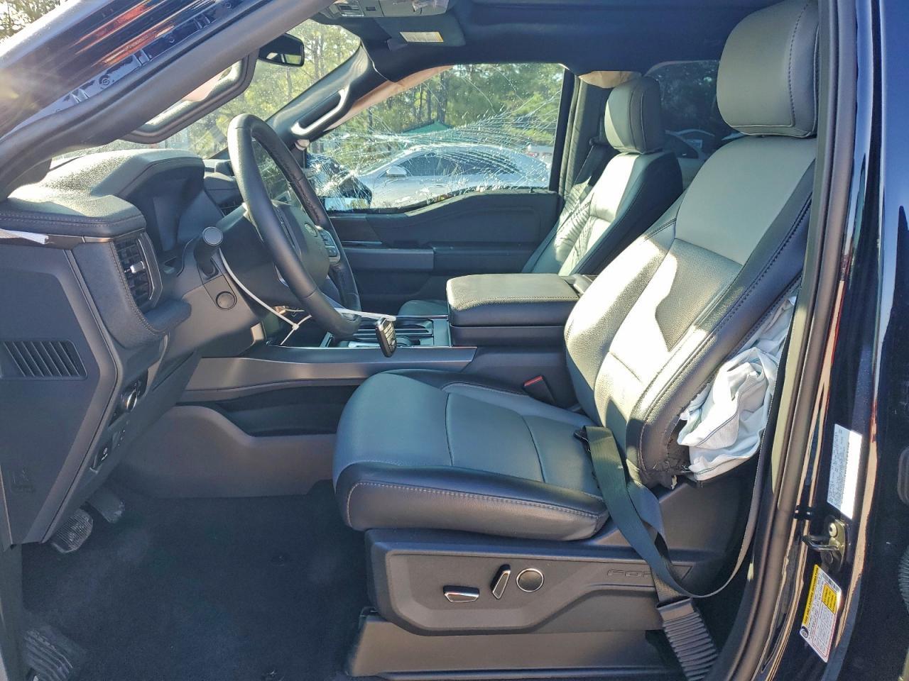 2025 Ford F150 Lightning Lariat - Фото 7