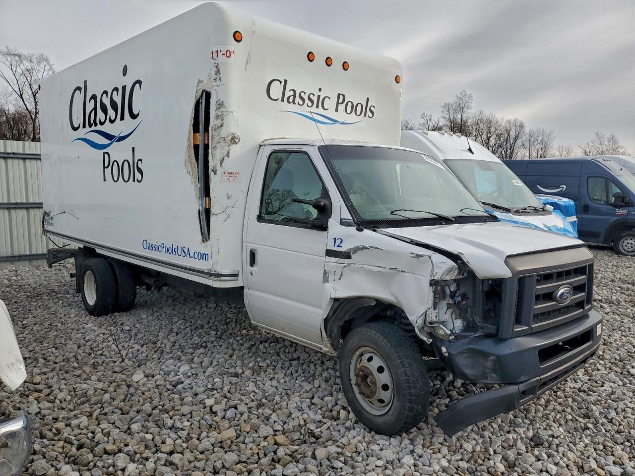 2018 Ford E450 Box Truck - Фото 4