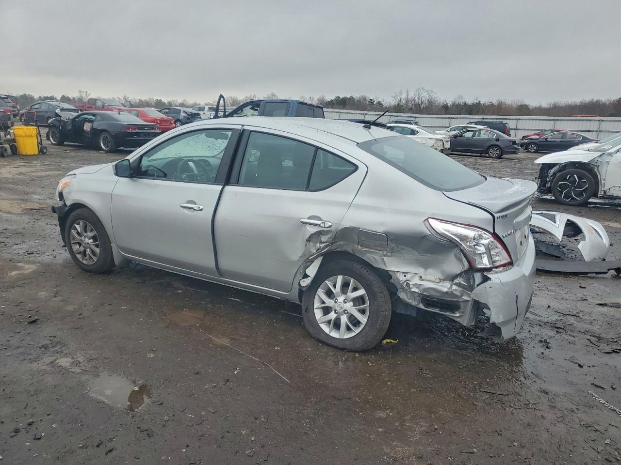 2015 Niss Versa 1.6 Sv - Фото 2