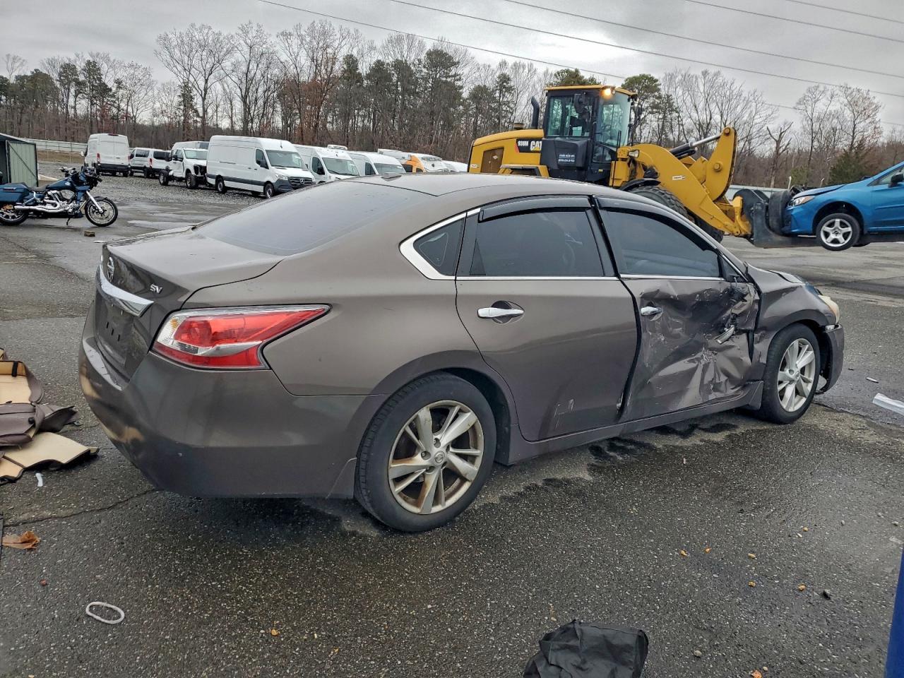 2015 Nissan Altima 2.5 - Image 3