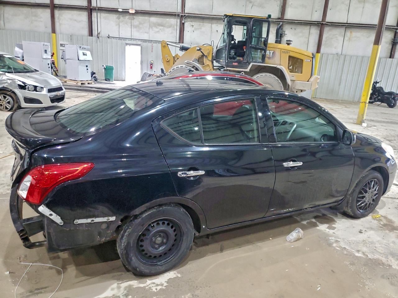 2014 Niss Versa - Image 3