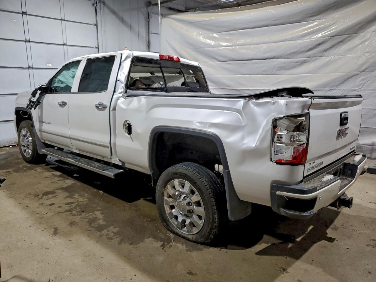 2018 GMC Sierra K2500 Denali - Фото 2