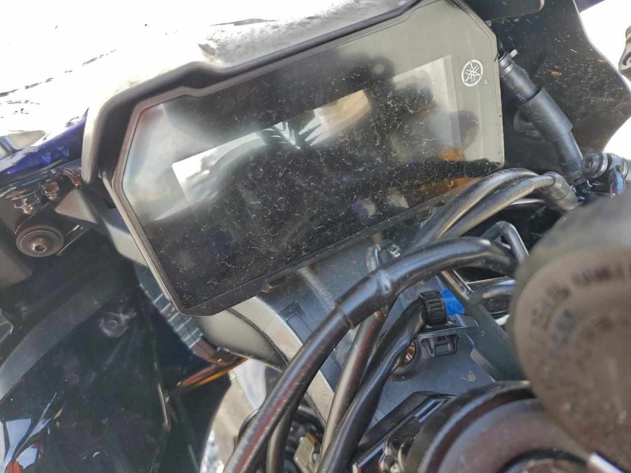 2025 Yamaha Yzfr7 - Фото 7