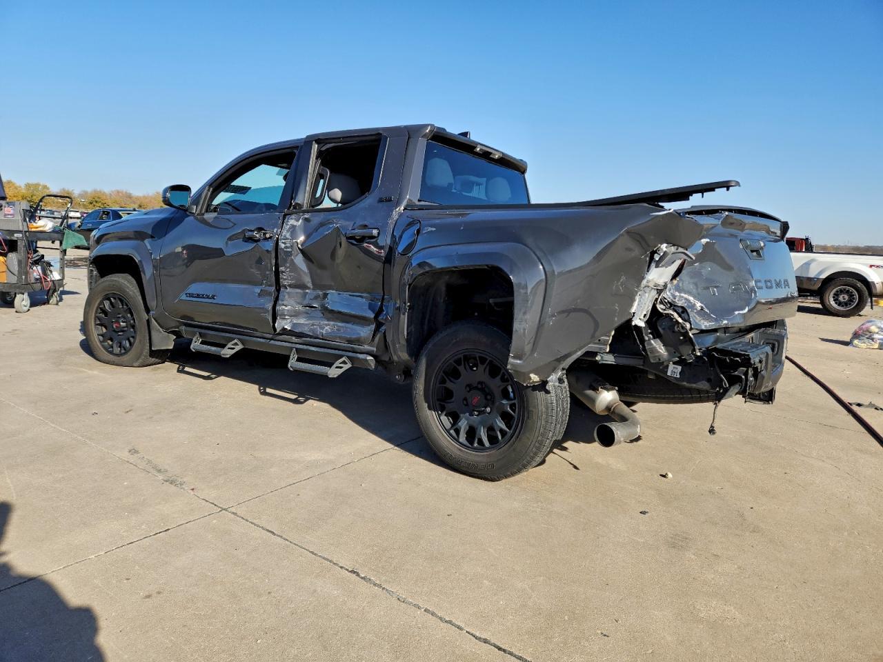 2024 Toyota Tacoma Double Cab - Фото 2