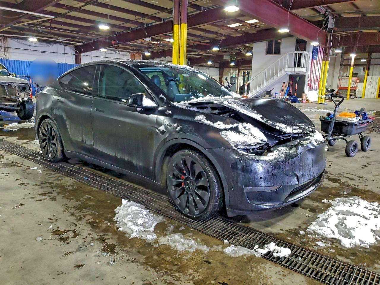 2022 Tesla Model Y - Image 4