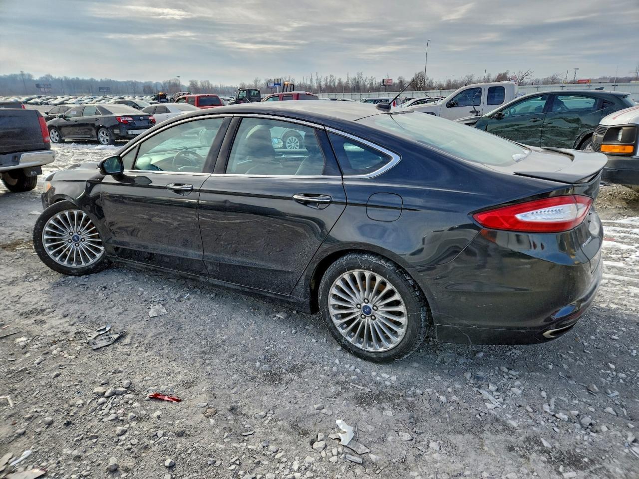 2015 Ford Fusion Titanium - Image 2