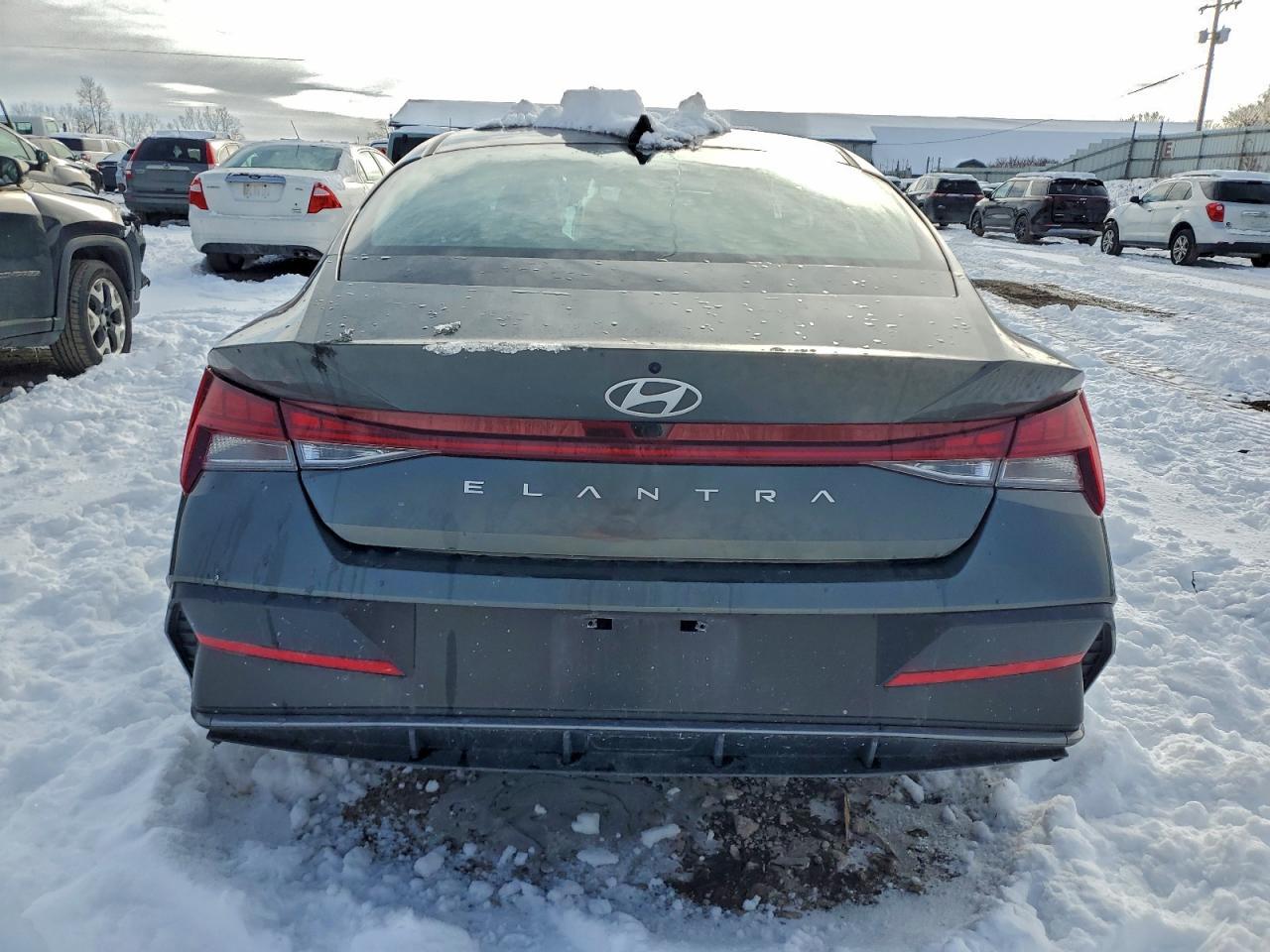 2024 Hyundai Elantra Sel - Image 6