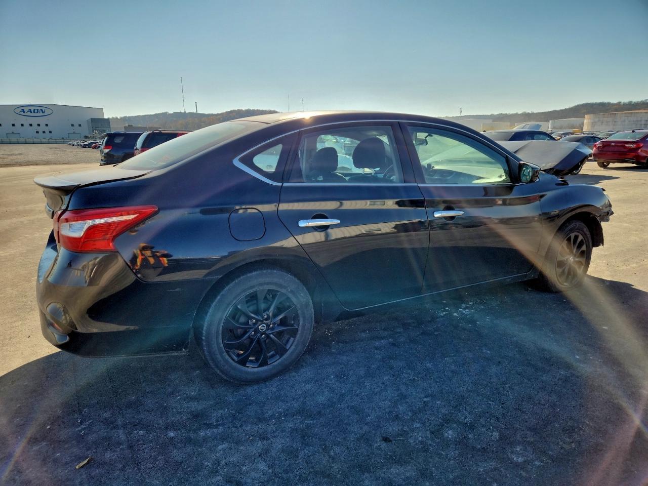 2018 Nissan Sentra S - Фото 3
