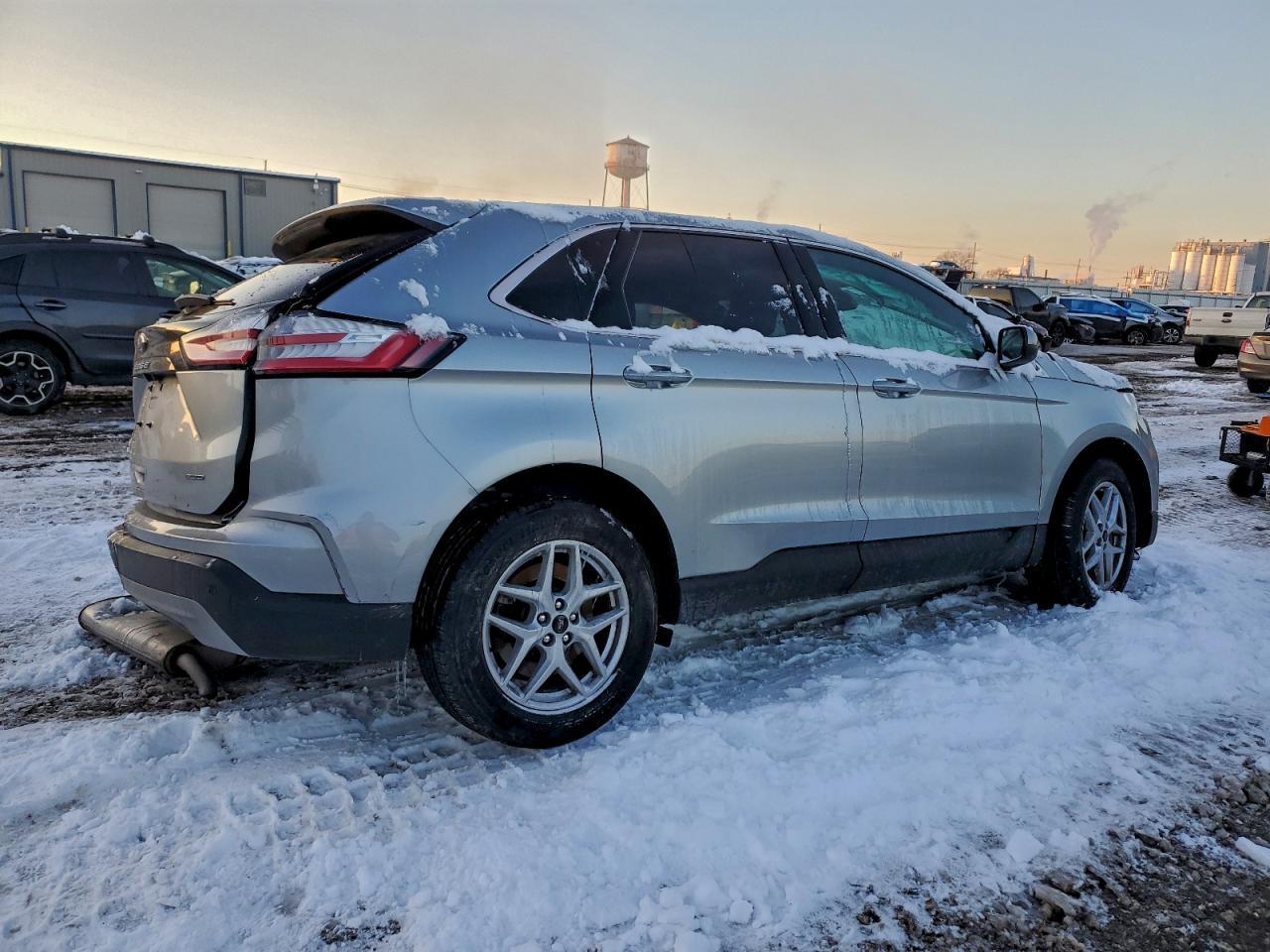 2023 Ford Edge Sel - Image 3