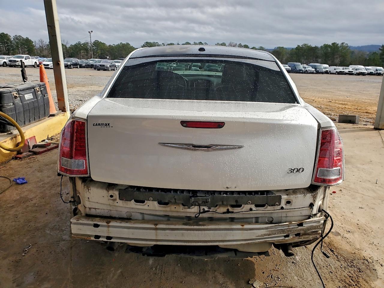 2011 Chrysler 300 Limited - Фото 6
