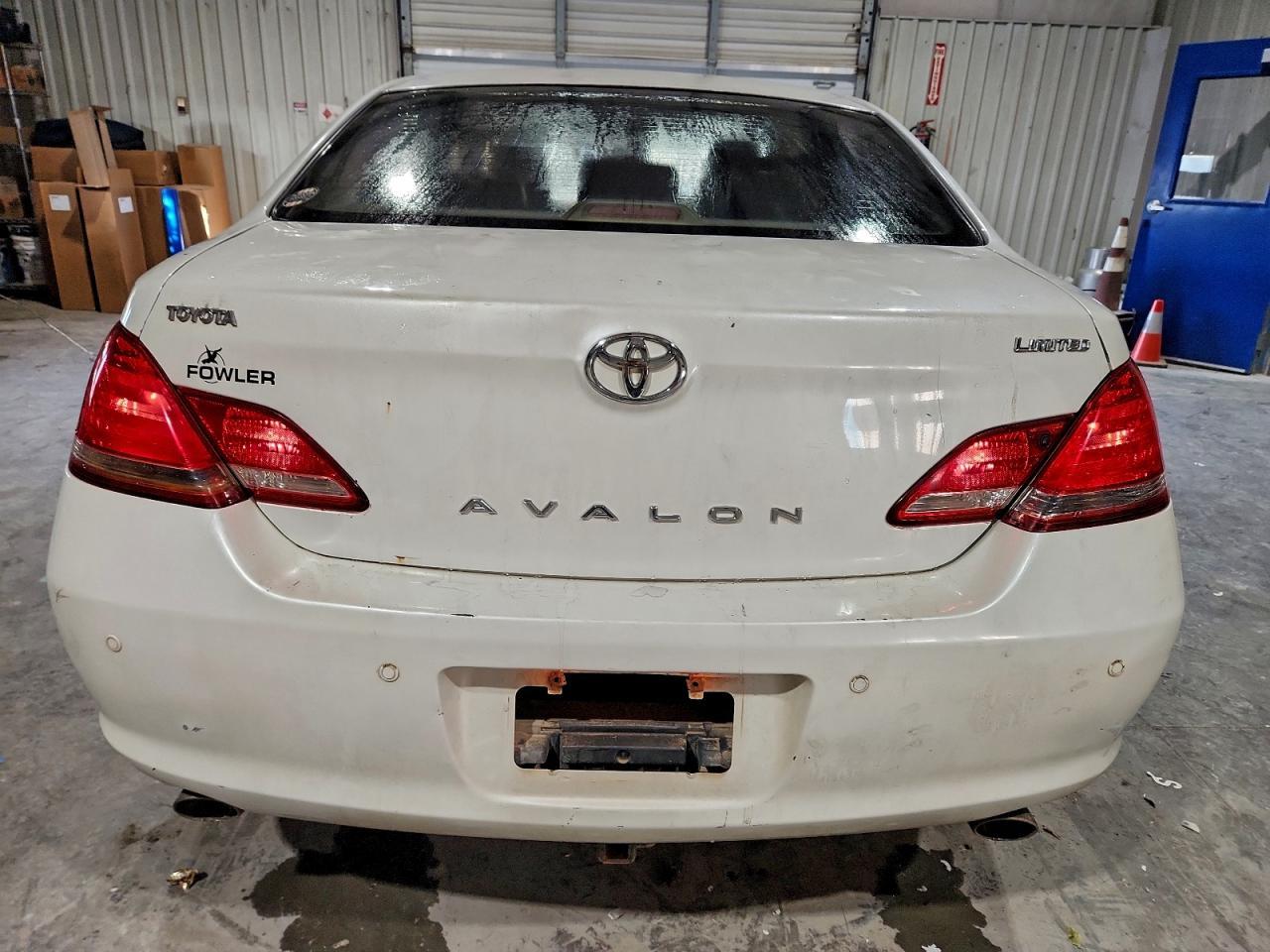 2005 Toyota Avalon Limited - Фото 6