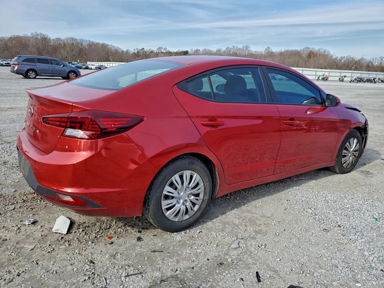 2019 Hyundai Elantra Se - Image 3