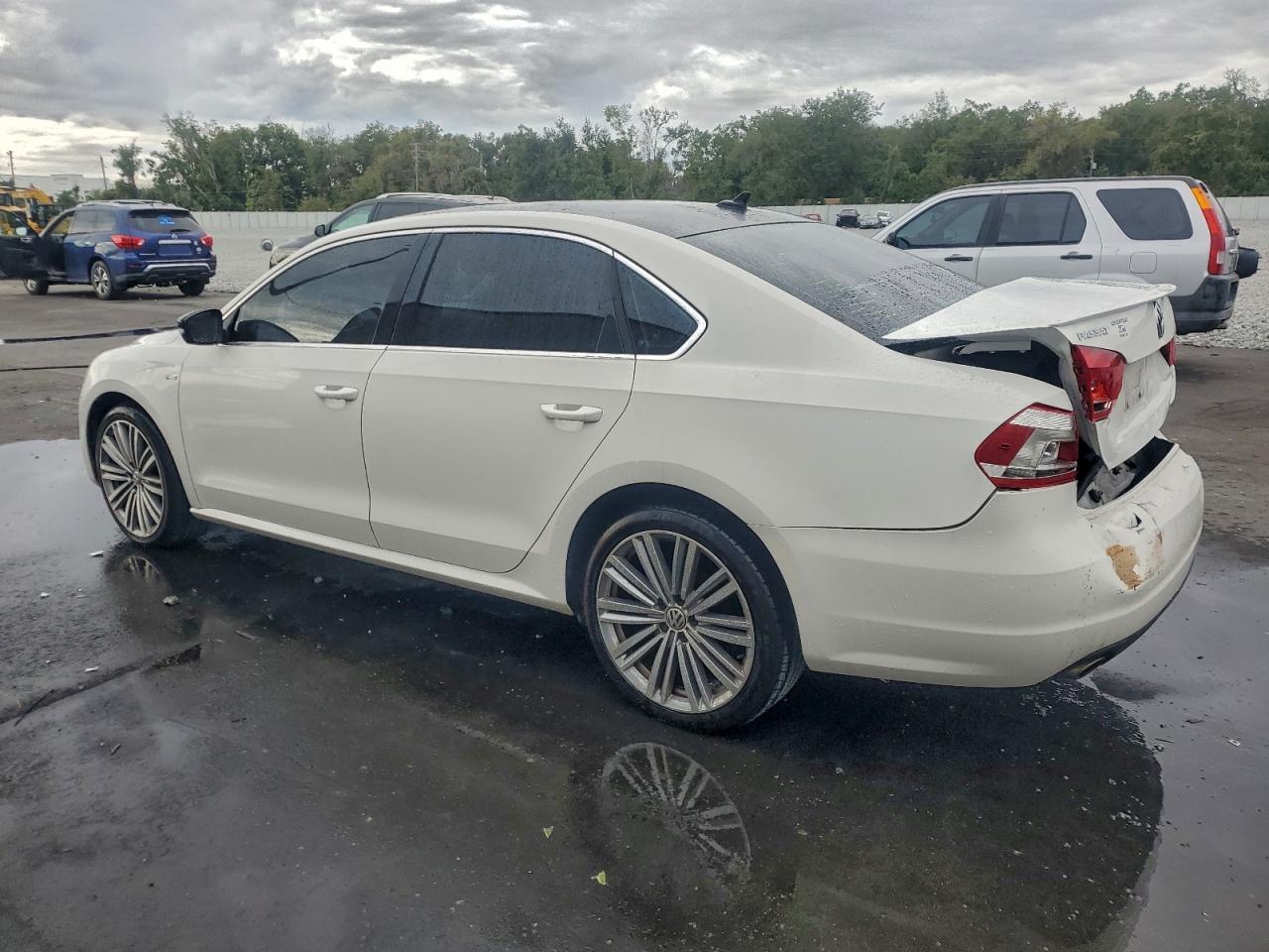 2014 Volkswagen Passat Se - Фото 2