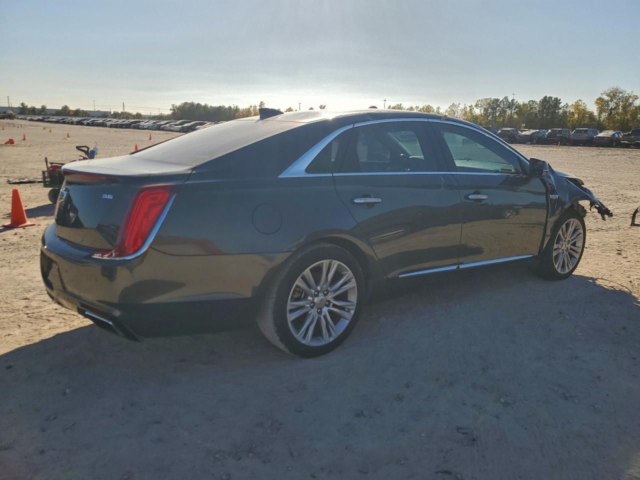 2018 Cadillac Xts Luxury - Фото 3