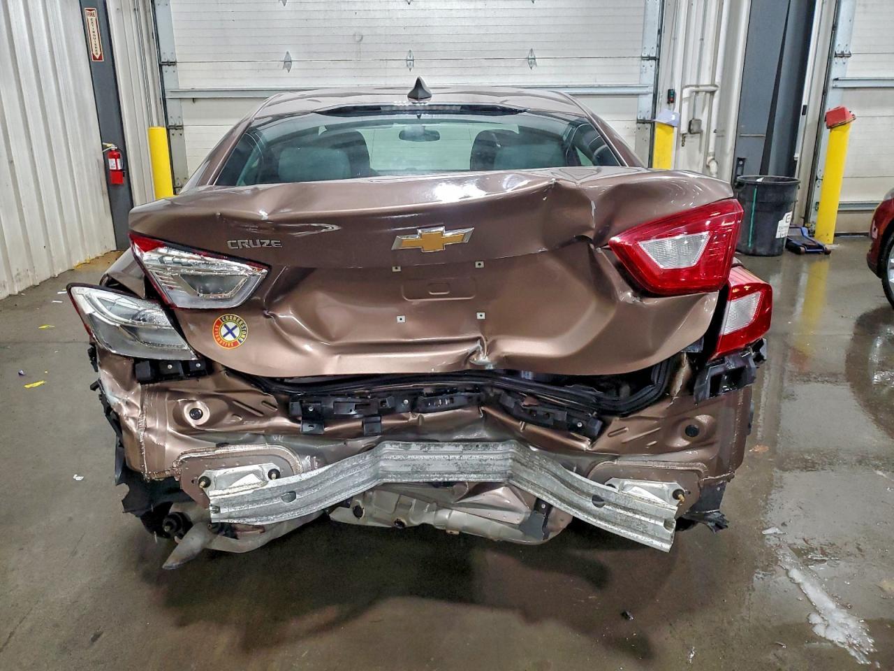 2019 Chevrolet Cruze Ls - Фото 6