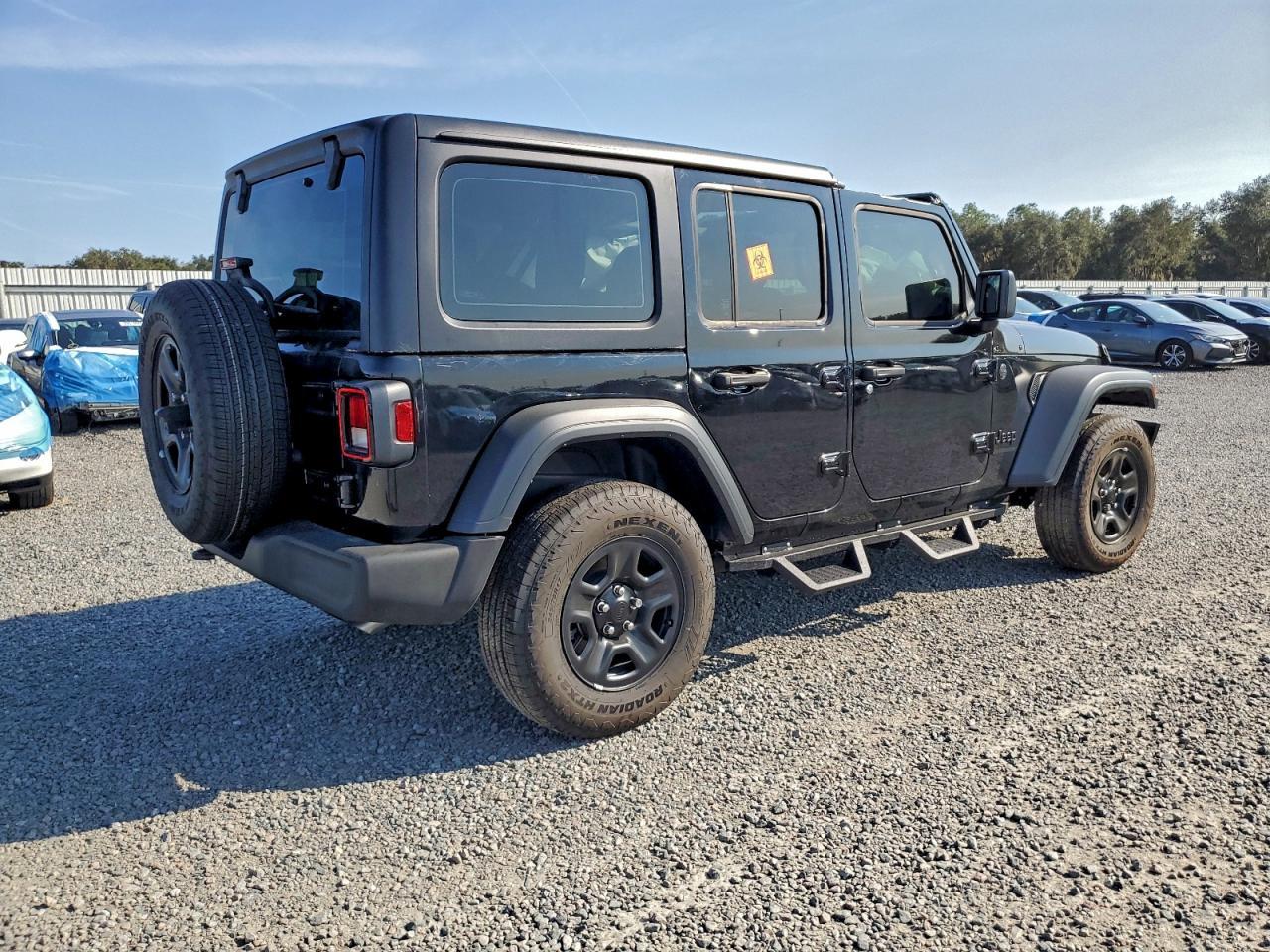 2025 Jeep Wrangler Sport - Фото 3