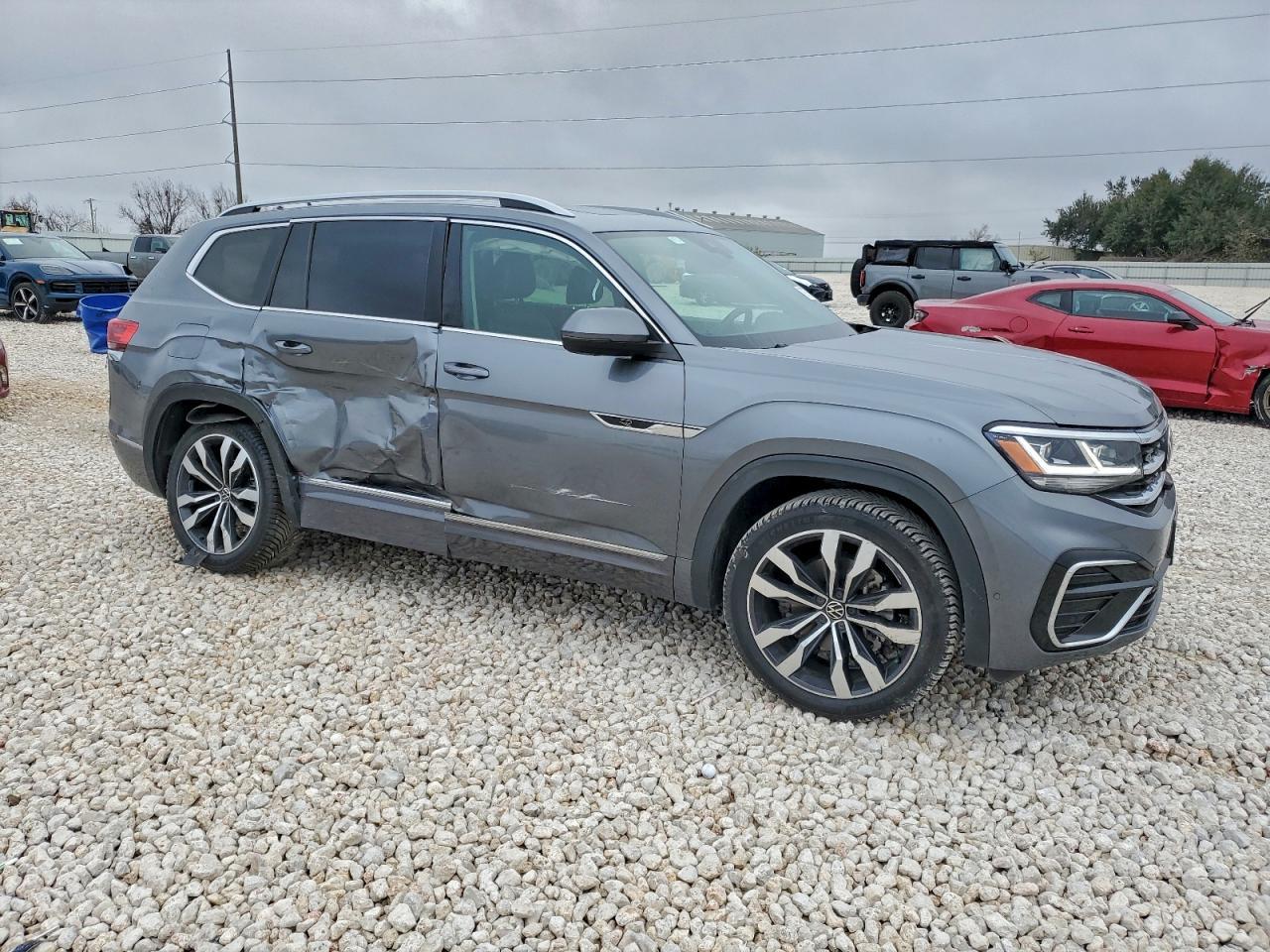 2022 Volkswagen Atlas Sel Premium R-Line - Image 4